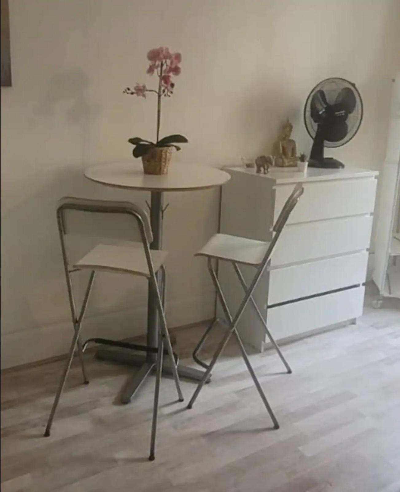 Cosy Fontainebleau Apartment Bagian luar foto